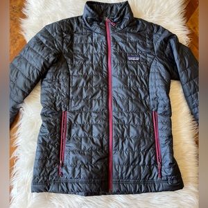 size medium navy blue patagonia jacket with pink detail